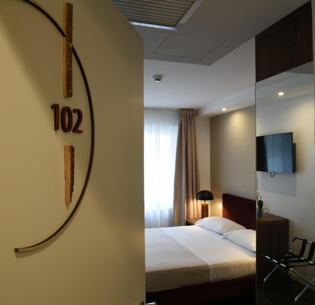 Outside Boutique Hotel Foggia Exterior photo